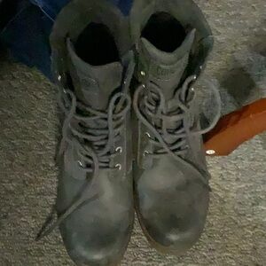 Cougar Winter Boots Size 9